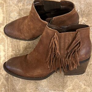 Born ankle boots